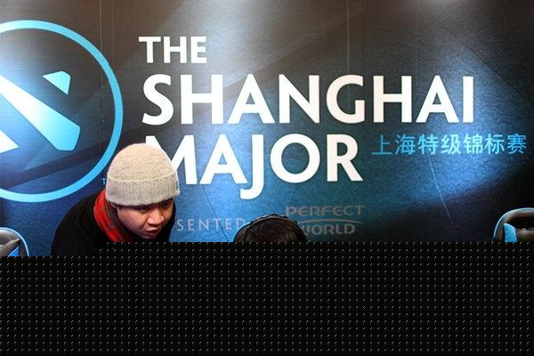 Deft成为首位达成LCK联赛3000击杀的选手