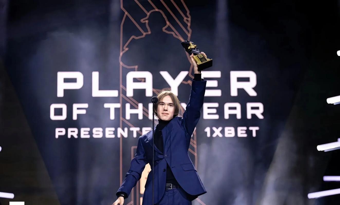 Pulsar与TenZ合作宣布新款游戏鼠标